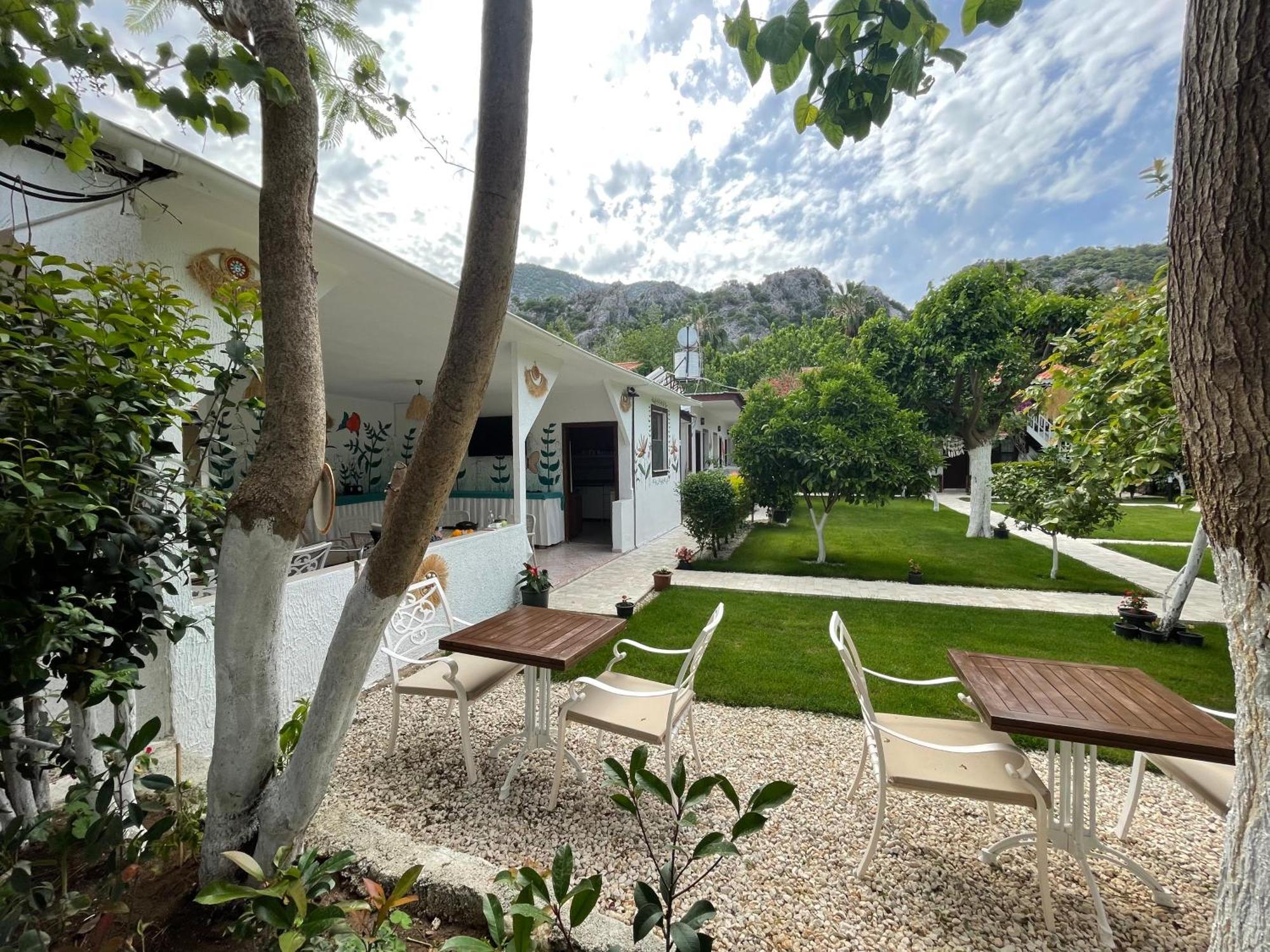 Alican Pension Чирали Экстерьер фото