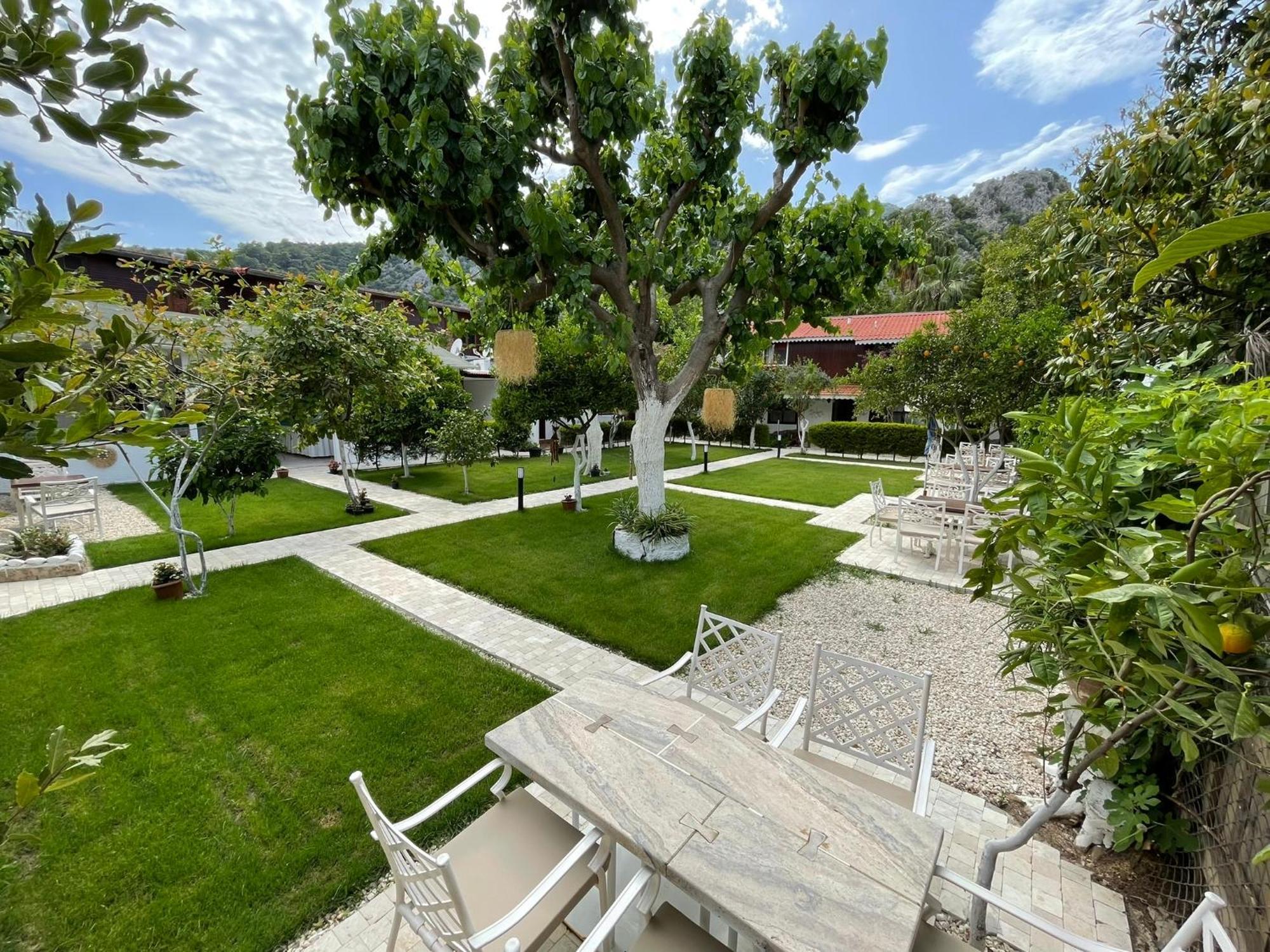 Alican Pension Чирали Экстерьер фото