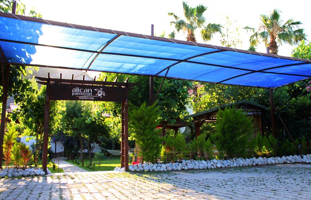 Alican Pension Чирали Экстерьер фото