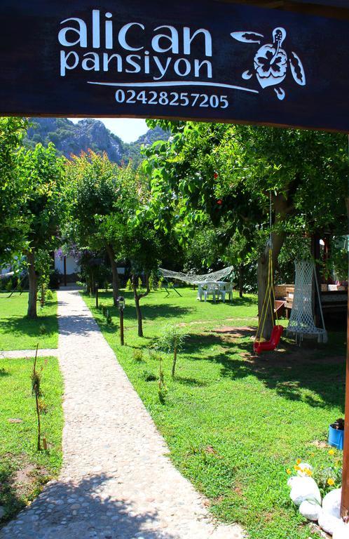 Alican Pension Чирали Экстерьер фото